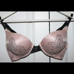 👄 Victoria’s Secret bombshell plunge bra👄